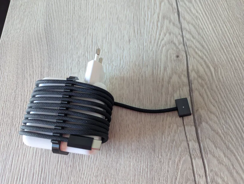 Bộ Quản Lý Dây Sạc MacBook 70W (Dành cho MacBook Pro) - Image 1