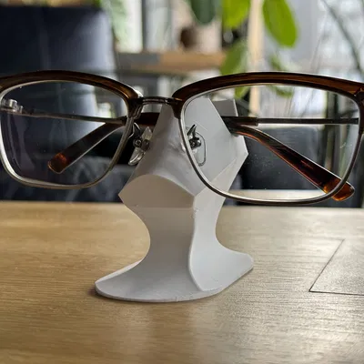 Giá đỡ kính (Eyewear Stand)