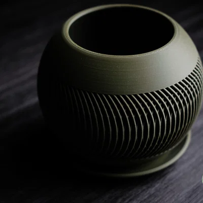 solis · planter - Chậu cây tối giản với đế khóa xoay