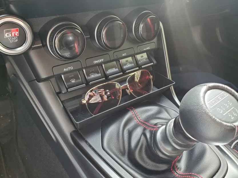 Khay đựng đồ cho xe Toyota GR86 - Image 1