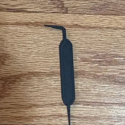 Dụng cụ vệ sinh cổng sạc điện thoại - File in 3D hữu ích