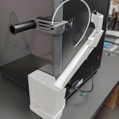 K2 Plus - Máng xả nhựa bên phải kèm thùng chứa tháo rời