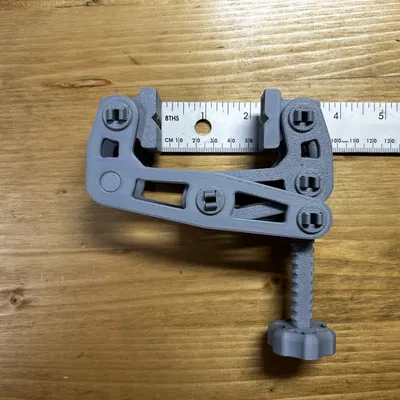 Kẹp kiểu Kant-Twist in 3D hoàn toàn