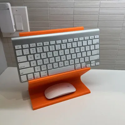 Đế kê iPad để làm việc