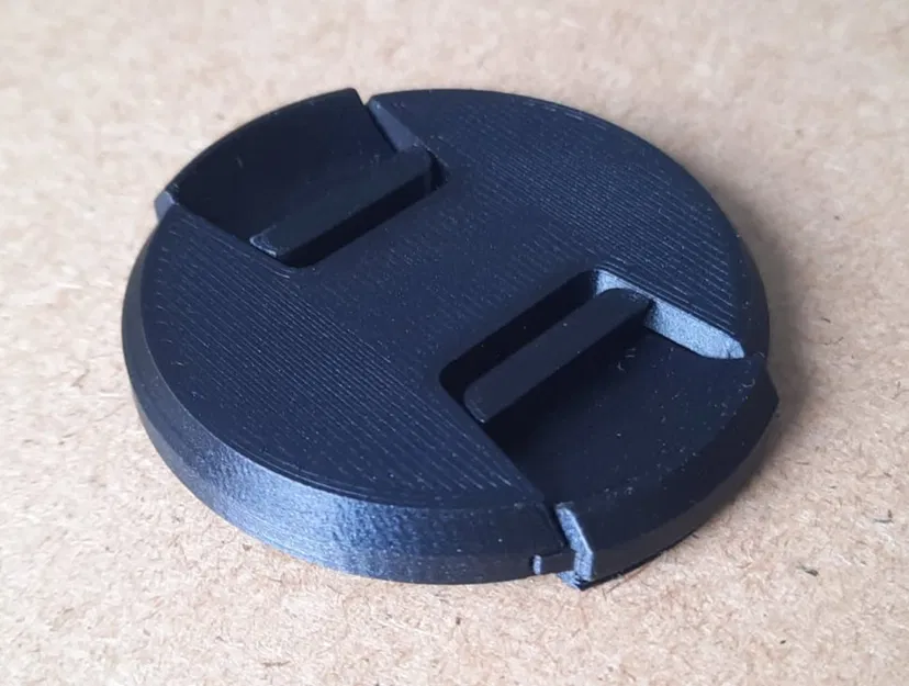 Nắp đậy ống kính máy ảnh với lò xo in 3D - Image 1