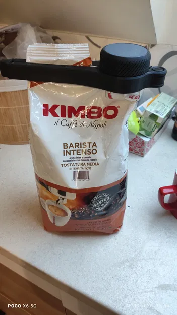 Kẹp miệng túi cà phê 1kg kèm vòi rót tiện lợi (Thiết kế 3D) - Image 4