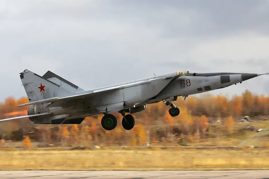 Mô hình tiêm kích MiG-25 Foxbat in 3D (print-in-place) - Image 6