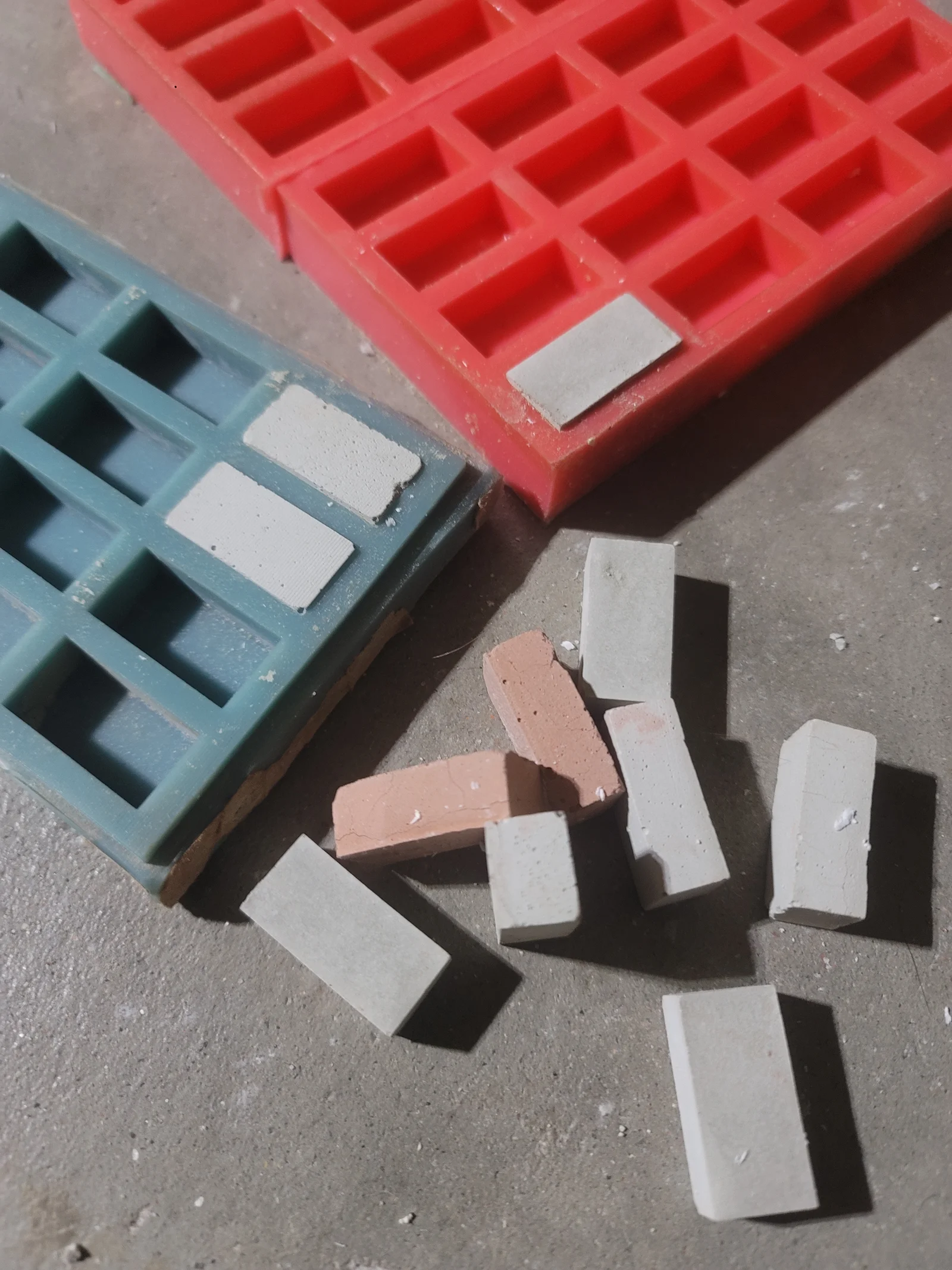 Khuôn in 3D tạo gạch thu nhỏ (Miniature Bricks Mold) cho sa… 1