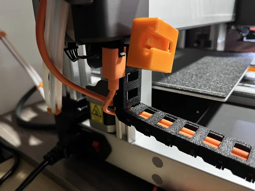 Xích dẫn cáp bên hông cho Kobra 3 kèm ngàm camera có thể tháo rời - Image 3