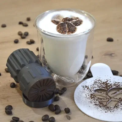 Dụng cụ rắc bột trang trí cà phê (Coffee Stencil Dispenser)
