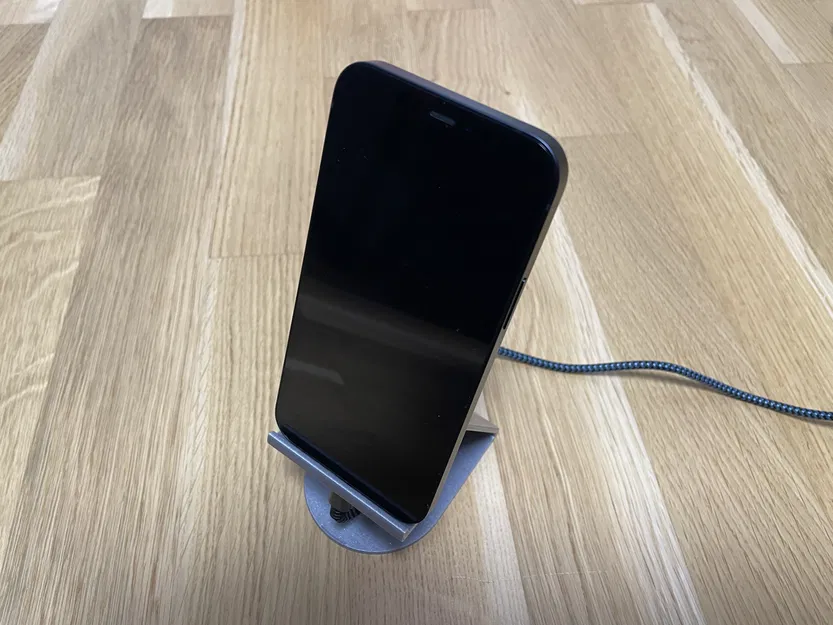 Đế giữ điện thoại và máy tính bảng có hỗ trợ sạc cáp - Image 2