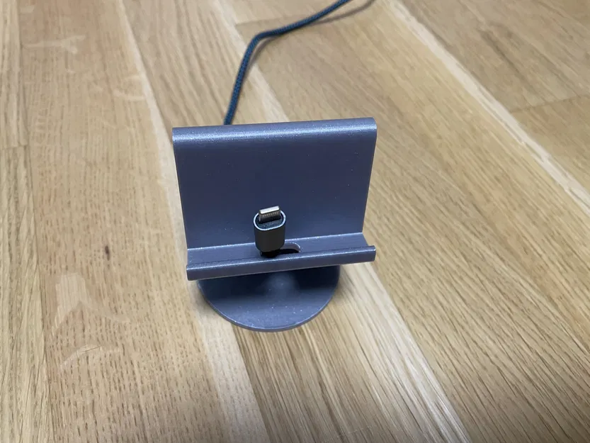 Đế giữ điện thoại và máy tính bảng có hỗ trợ sạc cáp - Image 5