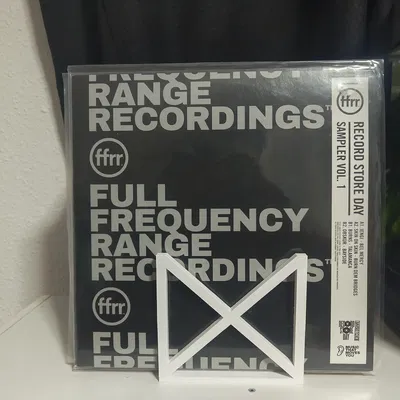 Kệ để đĩa than (Vinyl Holder) - Thiết kế in 3D đơn giản không cần support