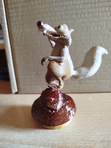 Mô hình 3D chú sóc Scrat từ Ice Age kèm đế trưng bày cực chất - Image 2
