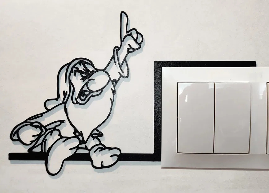 Chú lùn Grumpy Gnome – Trang trí ổ cắm điện và công tắc đèn - Image 1