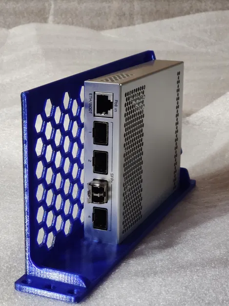 Ngàm gắn Server Rack 10 inch cho switch MikroTik CSS610-8G-2S+ và CRS305-1G-4S+ - Image 3