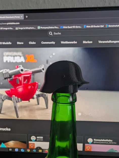 Nắp bảo vệ chai bia hình mũ bảo hiểm độc đáo in 3D - Image 1