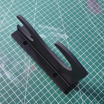 Giá treo kiếm gắn tường (Wall Sword Holder) in 3D chắc chắn, tiện lợi