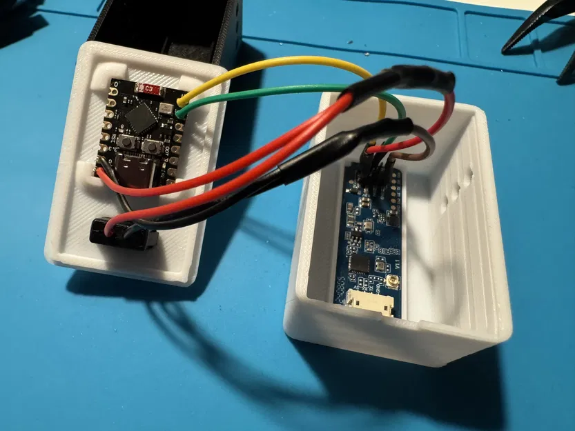 Vỏ đựng ESP32 C3 Super Mini và LD2450 Presence - Image 10