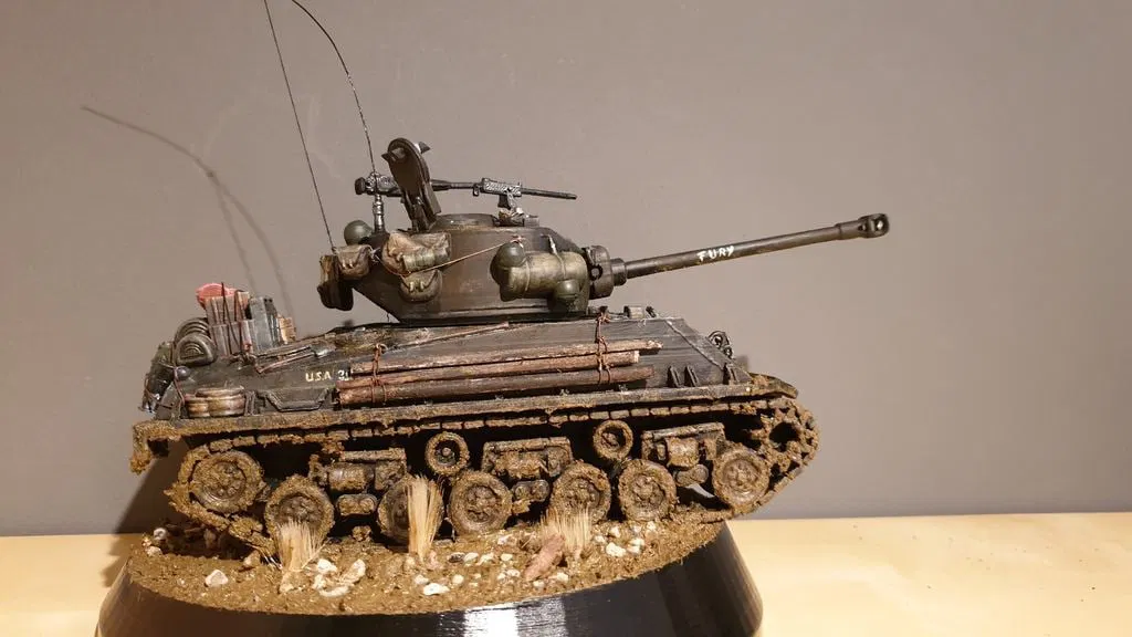Mô hình xe tăng Fury (tỉ lệ khoảng 1:30) - Image 3