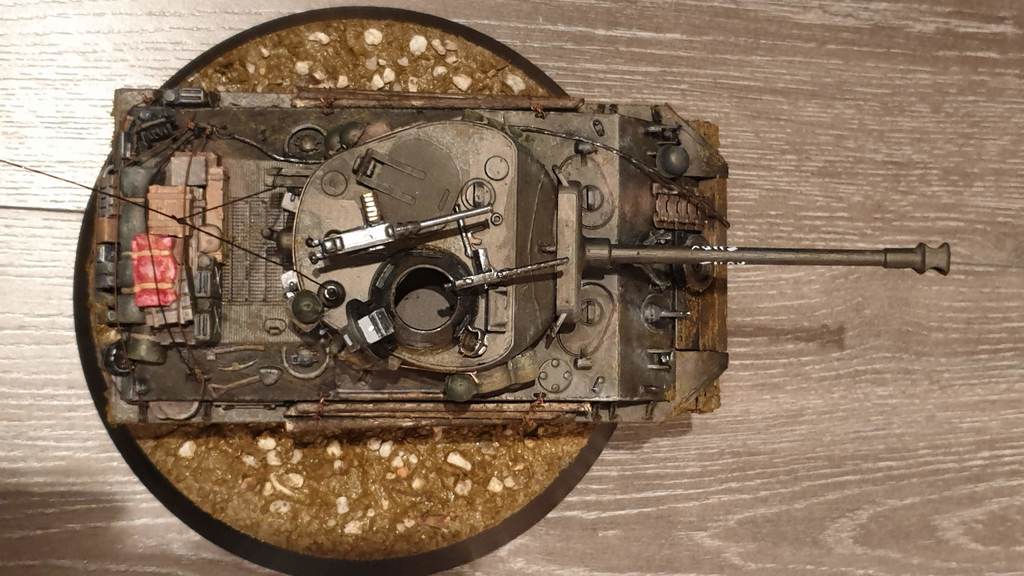 Mô hình xe tăng Fury (tỉ lệ khoảng 1:30) - Image 15