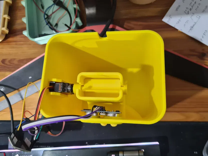 Máy cho thú cưng ăn tự động The CHONK feeder - Image 17