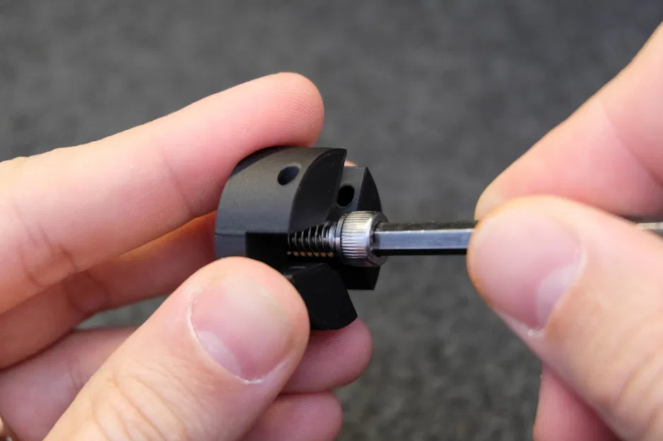 The Ultimate Mini Tripod - Chân máy ảnh bỏ túi siêu bền - Image 5