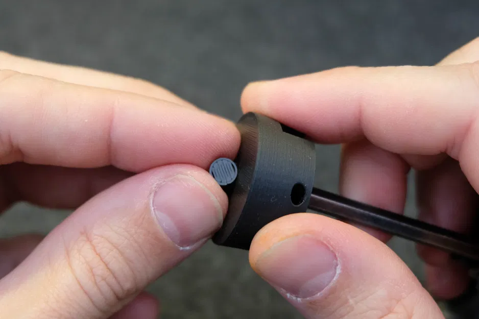 The Ultimate Mini Tripod - Chân máy ảnh bỏ túi siêu bền - Image 6