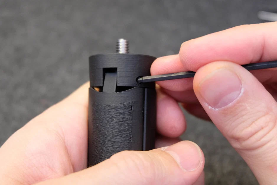 The Ultimate Mini Tripod - Chân máy ảnh bỏ túi siêu bền - Image 13