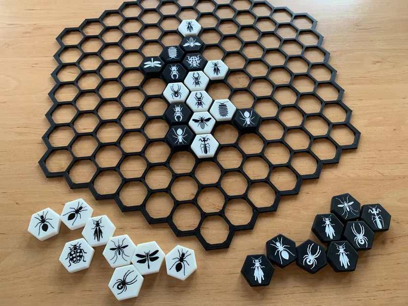 HIVE EXTREME: Bộ bàn cờ kèm hộp đựng - Image 1