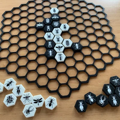 HIVE EXTREME: Bộ bàn cờ kèm hộp đựng