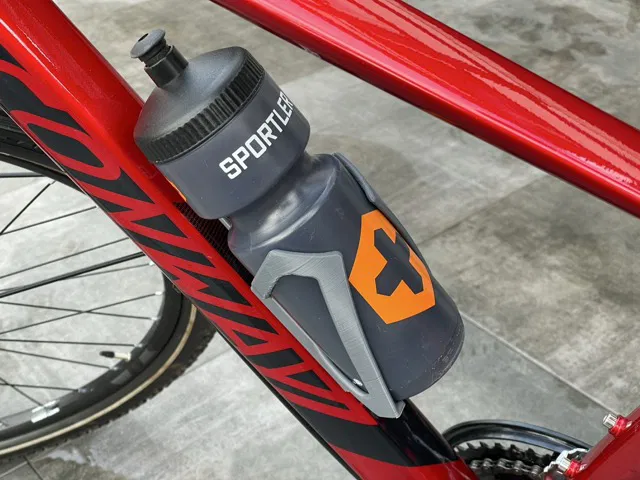 Giá đỡ bình nước xe đạp sang trọng tích hợp ngăn ẩn AirTag - Image 1