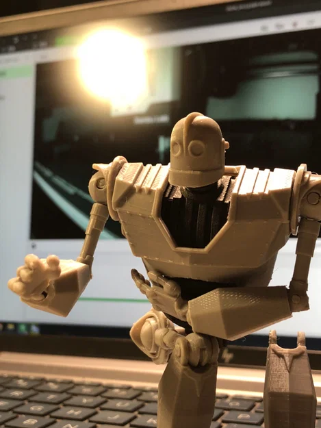 Mô hình 3D Iron Giant lắp ráp linh hoạt - Image 2