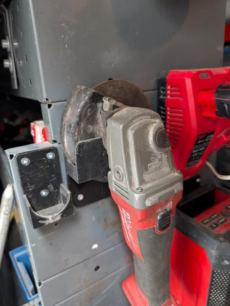 Giá treo máy mài góc (Angle Grinder Holder) thiết kế thông minh cho xưởng - Image 1