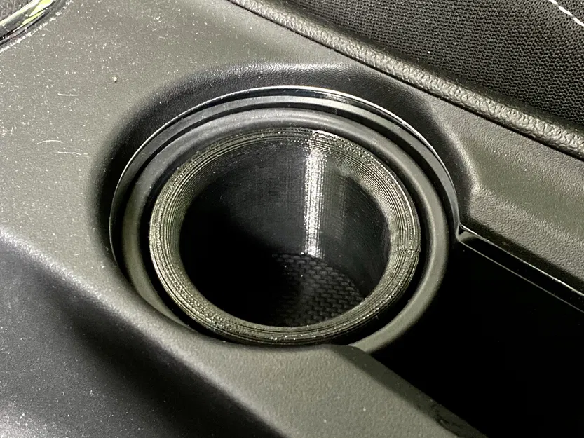 Đế giữ lon Red Bull cho xe Kia Cee'd (Ceed) - Image 2