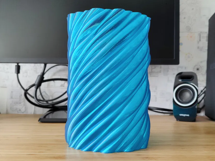 Flow Vase - Thiết kế bình hoa trang trí - Bộ sưu tập Fiberlogy - Image 1