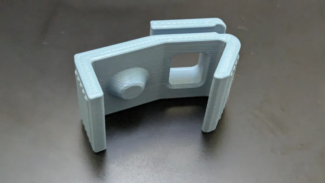 Kẹp gắn dây bungee cho thùng Auer Eurobox và nhà vệ sinh Trobolo - Image 2