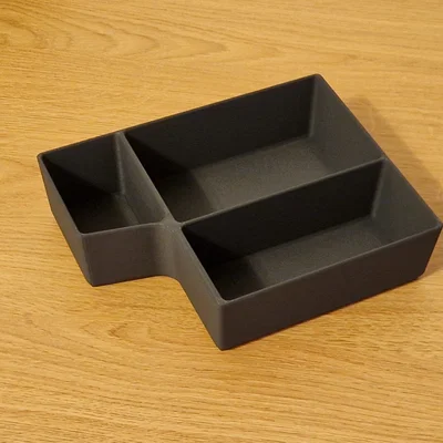 Khay Đựng Đồ Tiện Ích Cho Bệ Tỳ Tay Skoda Octavia 3