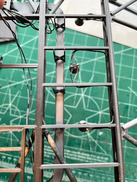 Máng Cáp Apollo LUT - Image 8