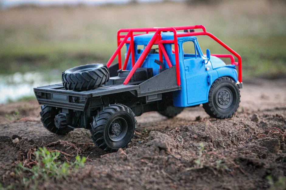 Mô hình xe tải Tatra T-138 Trial (Tỉ lệ 1/18) - Image 5