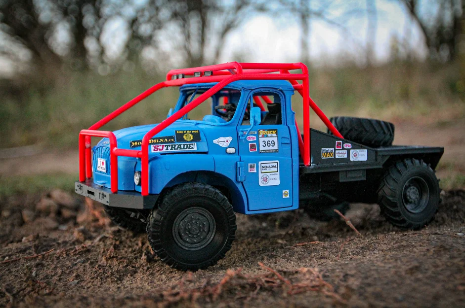 Mô hình xe tải Tatra T-138 Trial (Tỉ lệ 1/18) - Image 12