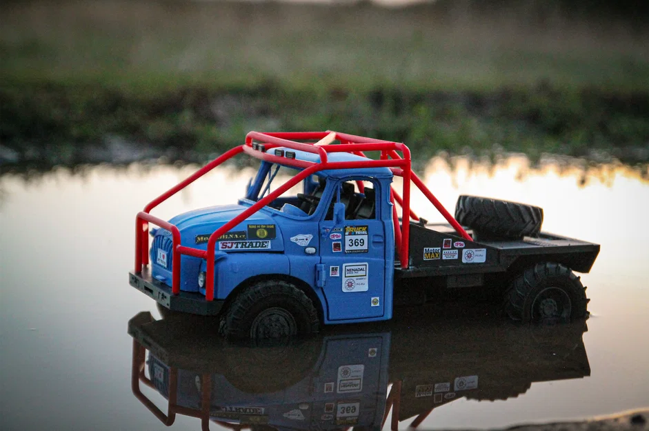 Mô hình xe tải Tatra T-138 Trial (Tỉ lệ 1/18) - Image 14