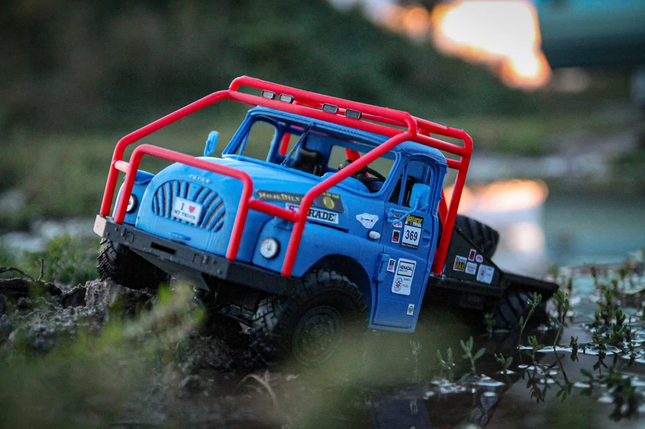 Mô hình xe tải Tatra T-138 Trial (Tỉ lệ 1/18) - Image 19