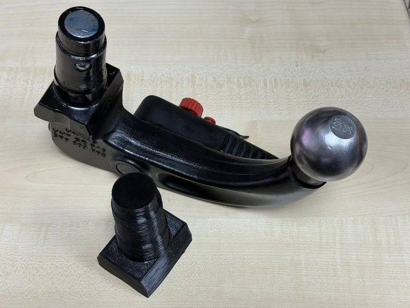 Nắp che đầu móc kéo AHK - Phụ kiện lưu trữ trên xe VW, Seat, Skoda - Image 2