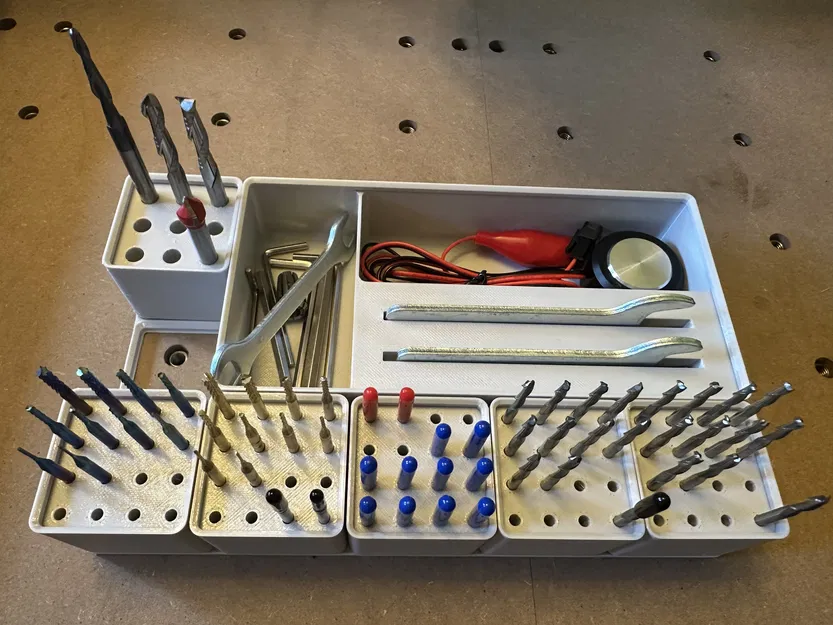 Khay đựng dụng cụ và mũi phay cho máy CNC TTC-450 - Image 1