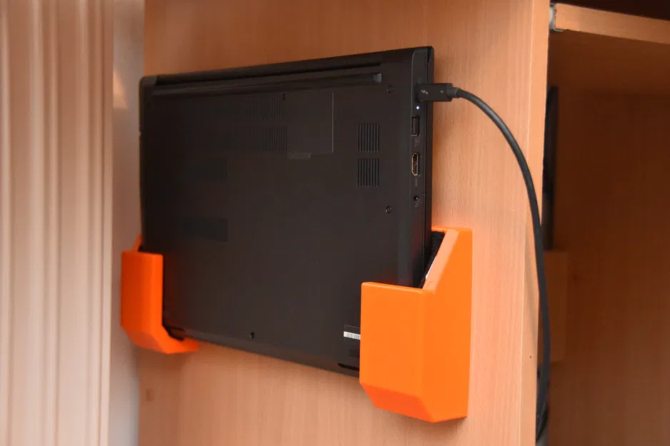 Giá treo laptop dọc (Vertical laptop mount) - Image 1