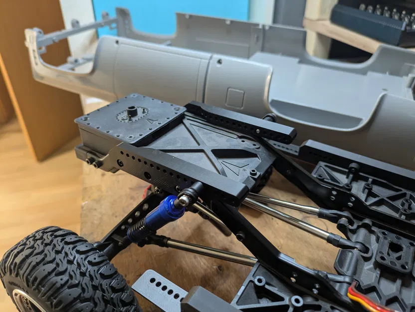 Vanquish VS4-10 - Các linh kiện Chassis / Tháp giảm xóc / Ngàm gắn thân xe / Khay pin - Image 4