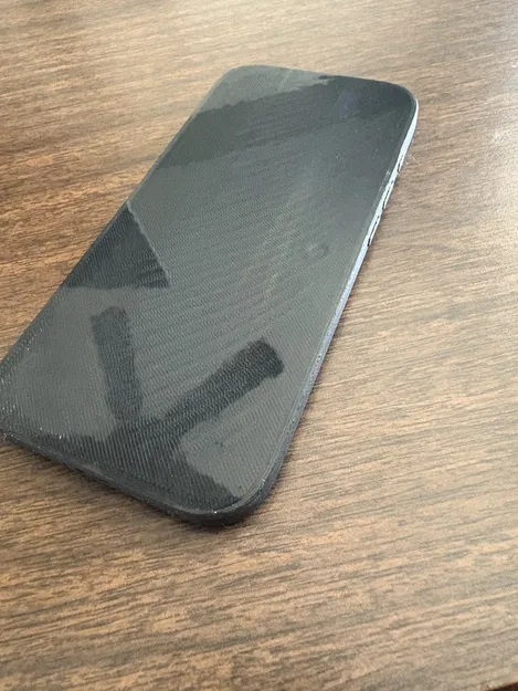 Mô hình iPhone 16e dùng để thiết kế ốp lưng - Image 2