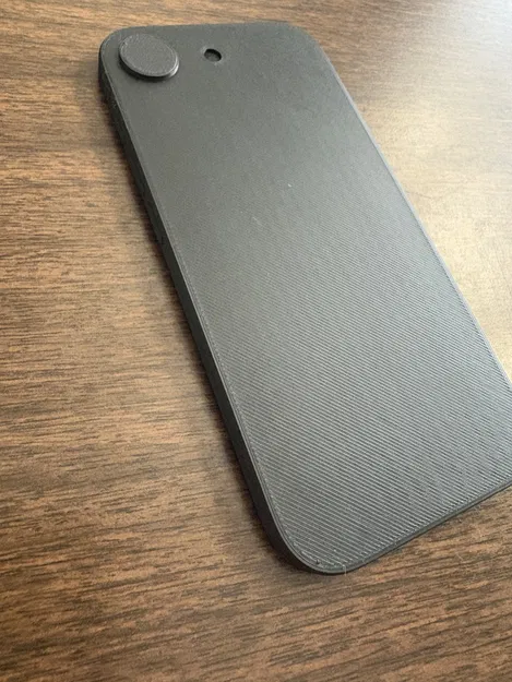 Mô hình iPhone 16e dùng để thiết kế ốp lưng - Image 3