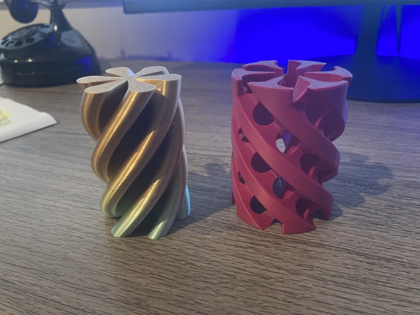 Spiral Passthrough Fidget: Đồ chơi xoay 3D độc đáo cho dân văn phòng - Image 2